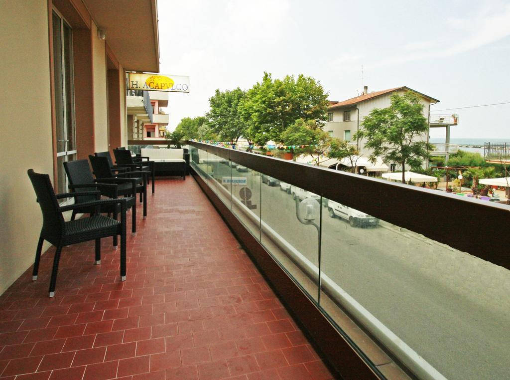 Hotel Acapulco Viserbella di Rimini Eksteriør billede