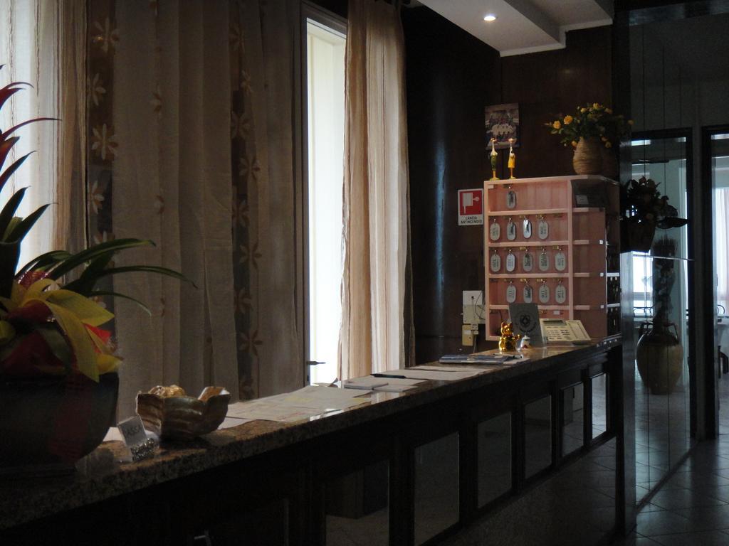 Hotel Acapulco Viserbella di Rimini Eksteriør billede