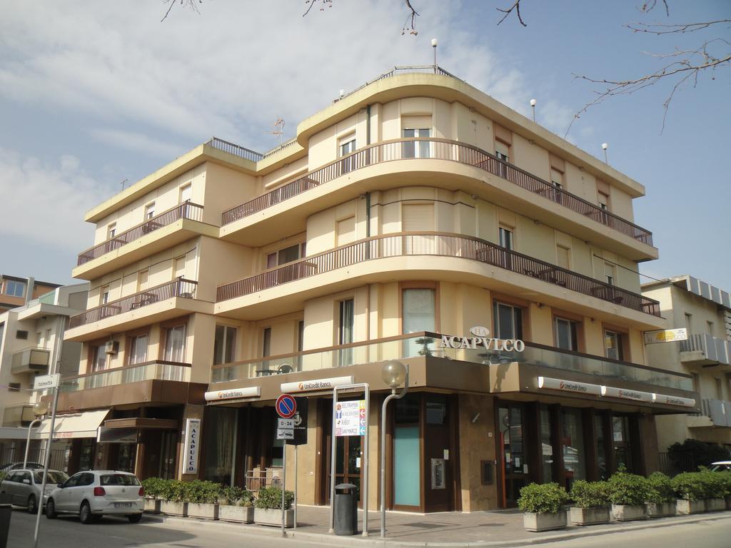 Hotel Acapulco Viserbella di Rimini Eksteriør billede