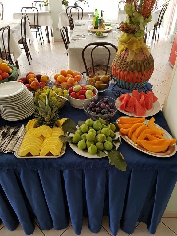 Hotel Acapulco Viserbella di Rimini Eksteriør billede