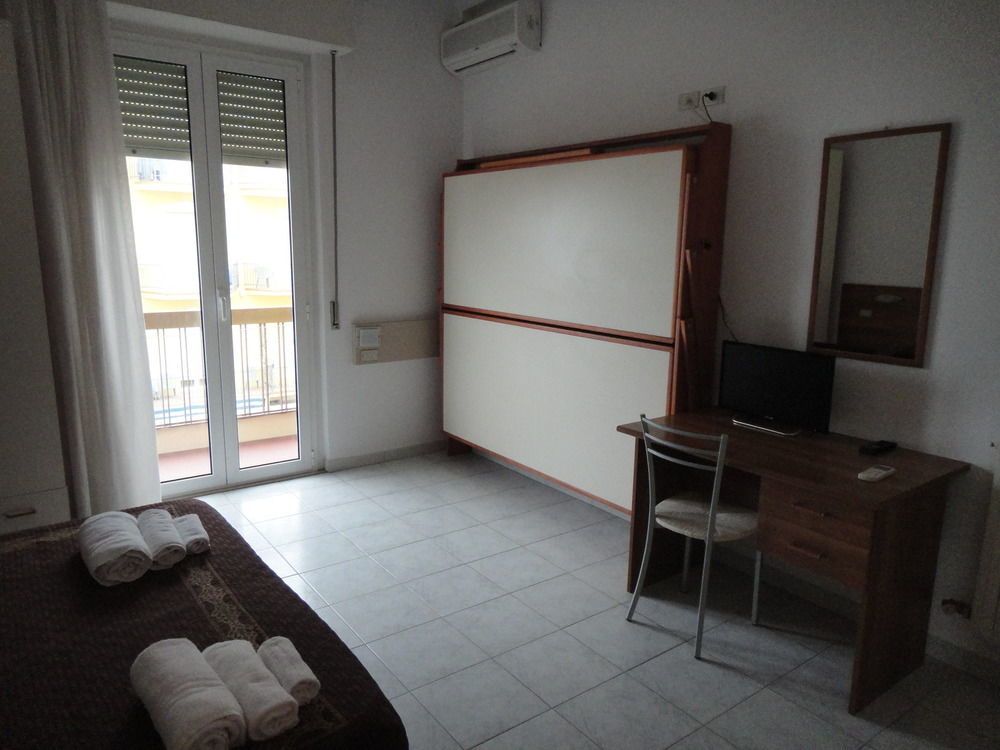 Hotel Acapulco Viserbella di Rimini Eksteriør billede