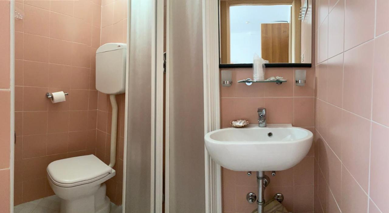 Hotel Acapulco Viserbella di Rimini Eksteriør billede